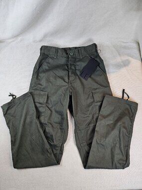 Local European Women's LE Cargo Pants - Size XS